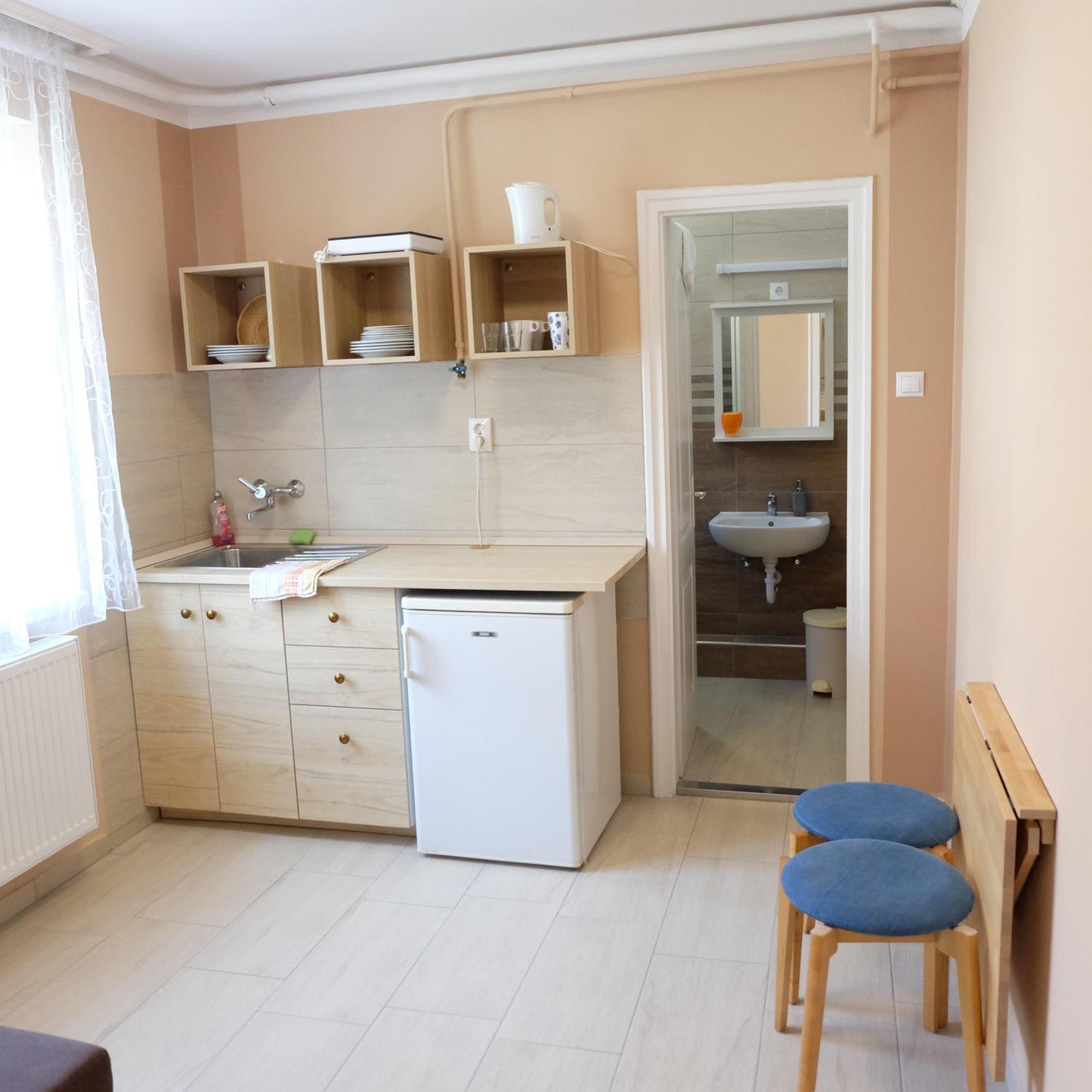 Petoefi Vendeghaz Hotell Eger Exteriör bild
