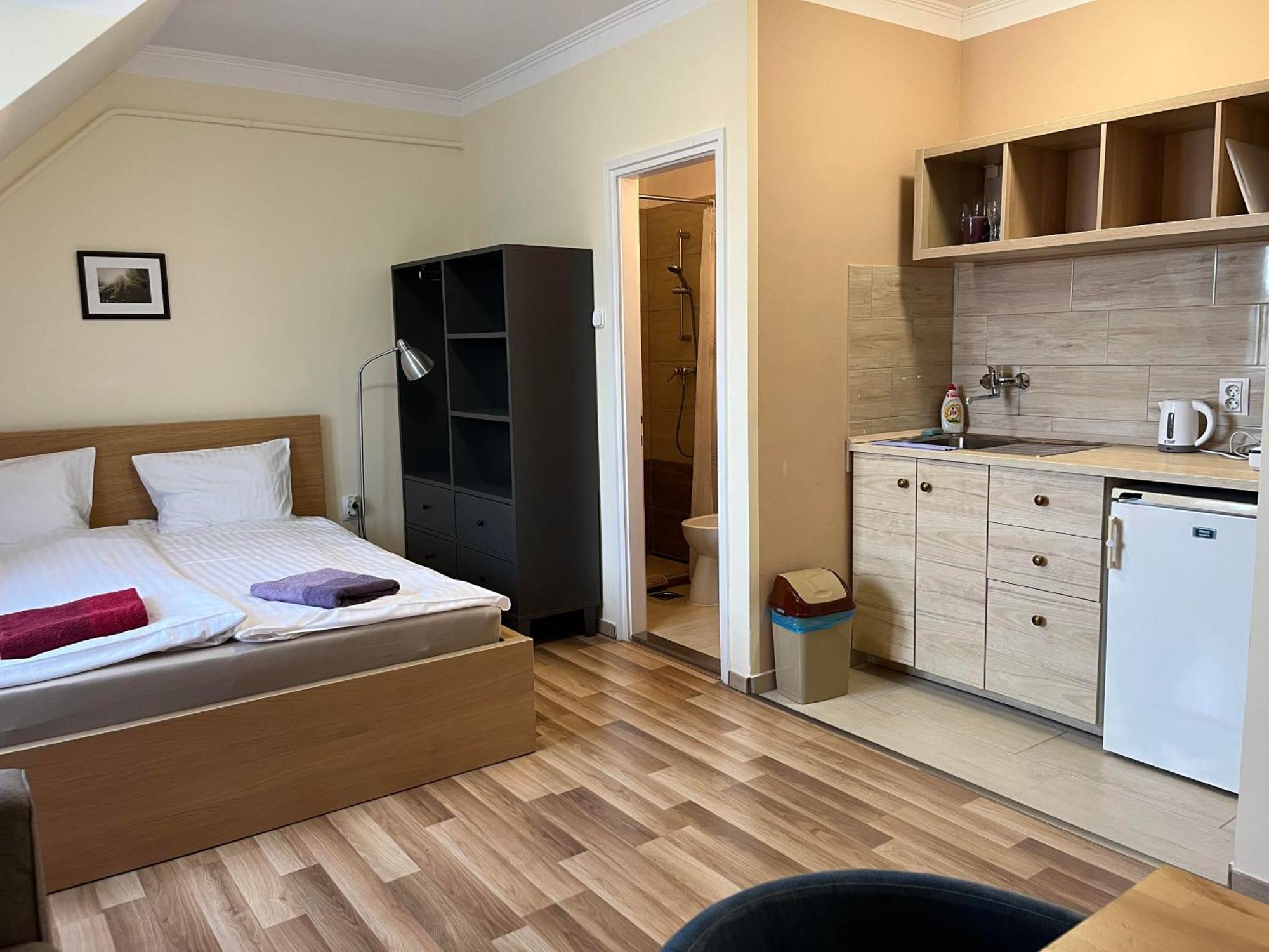 Petoefi Vendeghaz Hotell Eger Exteriör bild