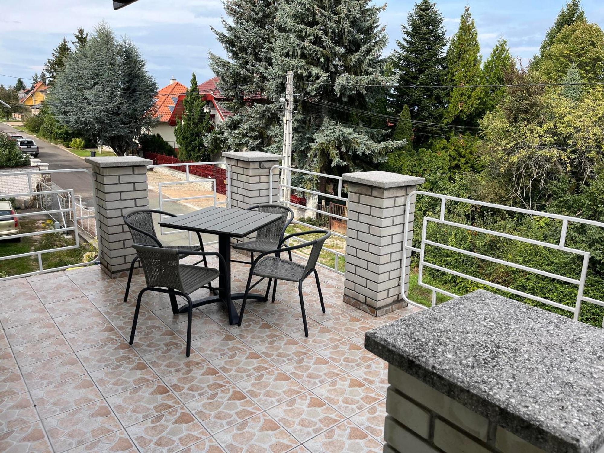 Petoefi Vendeghaz Hotell Eger Exteriör bild